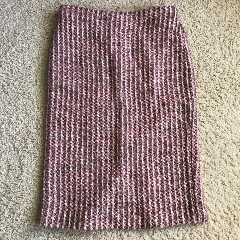 Barney’s New York Pink Tweed skirt size 6 Italy